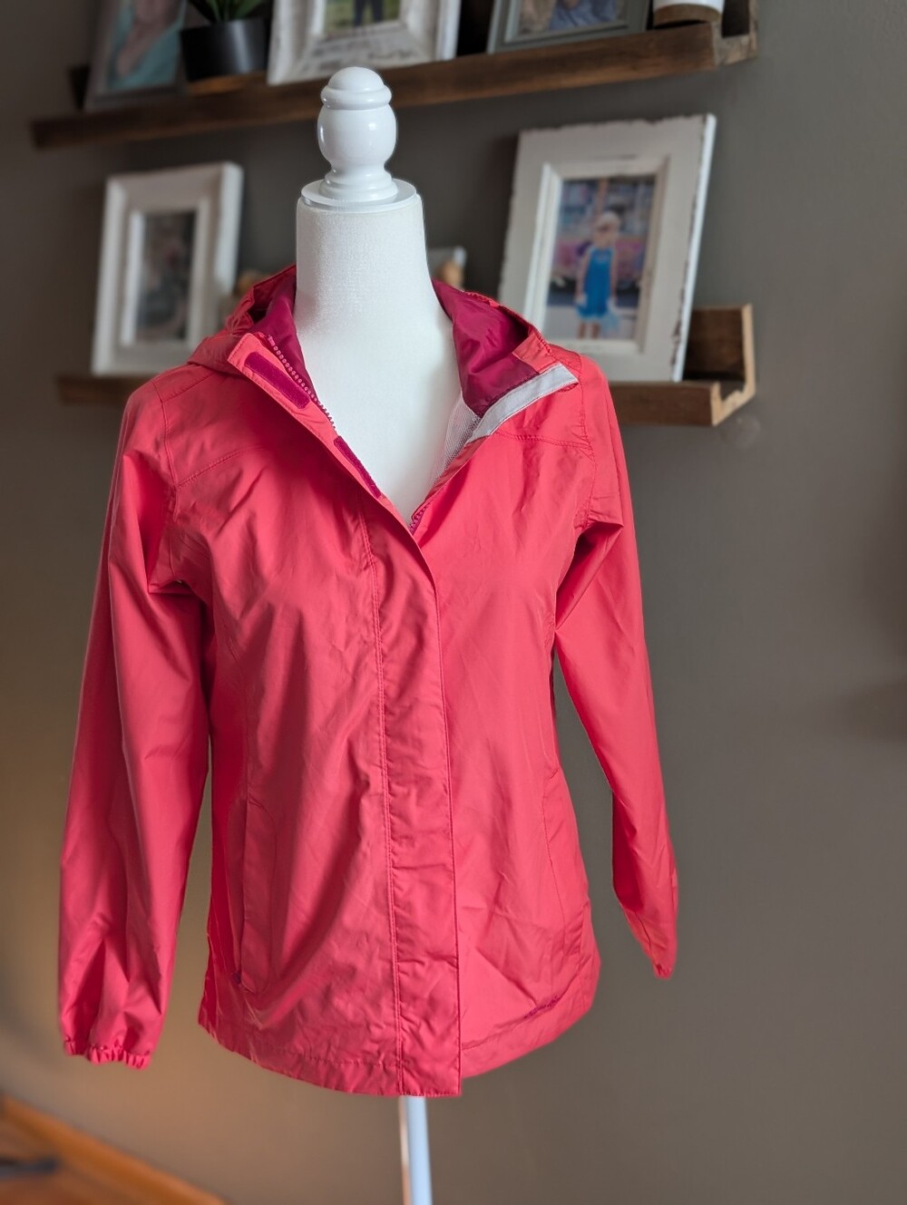 EDDIE BAUER Kids Pink Hooded Waterproof Rain Jacket Size L 12 Outdoor